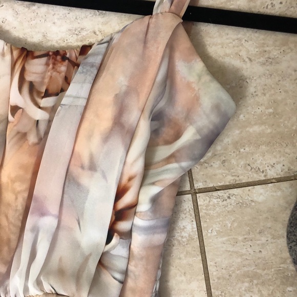 Le Chateau Mini Dress - Picture 2 of 6